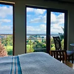 Suite Abierta Todo El Ano Con Vistas Al Campo, Lago Y Ciudad